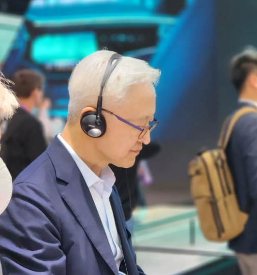 경 사장은 이달 초 CES 2023 방문을 위해 미국 출장을 떠났다. 그는 전시회를 참관하고 미국 공장을 시찰했다고 자신의 인스타그램을 통해 밝혔다. 사진=경계현 삼성전자 사장 인스타그램 캡처