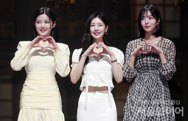 사진 왼쪽부터 김유정, 정소민, 채수빈