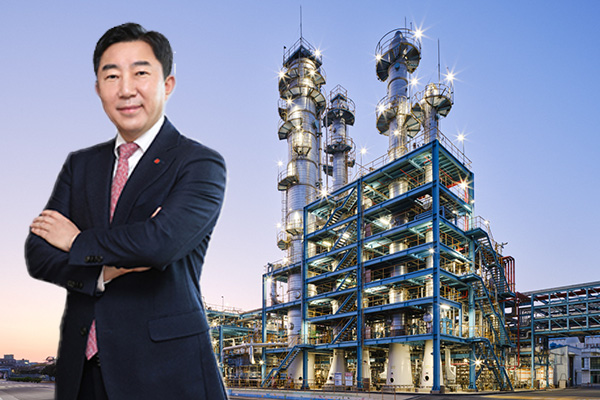 김용석 대표이사가 이끄는 롯데정밀화학이 명실상부 그룹 주축으로 자리매김한 모습이다. 고부가 스페셜티 투자 확대 등이 결실을 맺으면서다. 사진=롯데정밀화학 제공