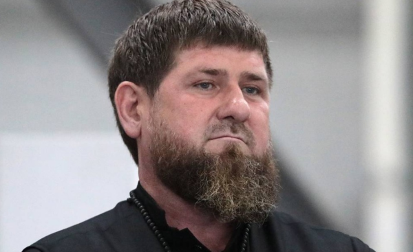 체첸 수장인 람잔 카디로프가 현직에서 물러날 경우 민간 용병업체를 세우겠다고 밝혔다 