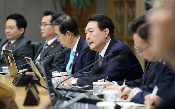 윤석열 대통령이 지난 7일 정부세종청사에서 열린 국무회의에서 발언하고 있다. 사진=연합뉴스 제공