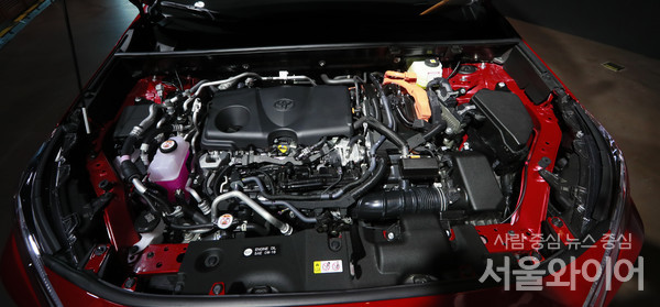 토요타 코리아가 21일 RAV4 플러그인 하이브리드를 공개했다.