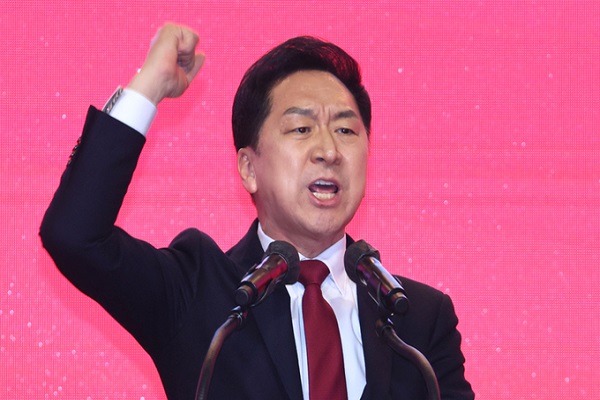 김기현 당대표 후보가 구매한 울산땅을 두고 전당대회 후보자들이 비판을 쏟아냈다. 김 후보는 적극적으로 해명하고 반박에 나섰다. 사진=연합뉴스 제공