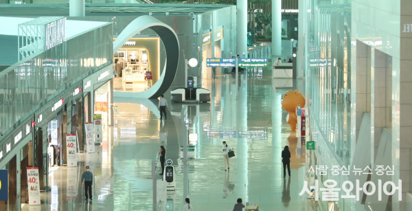 인천국제공항 제2여객터미널 면세점 전경. 사진=서울와이어 DB