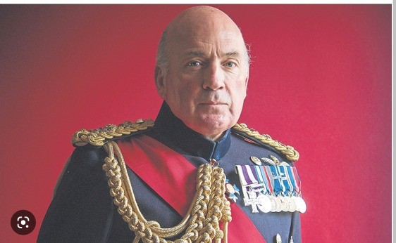 영국의 리처드 다나트 전 육군 참모총장이 우크라이나군에 바흐무트에서 후퇴할 것을 조언했다 