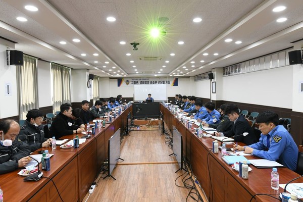 경비함정 승조원과의 간담회 개최 (사진제공 = 완도해양경찰)