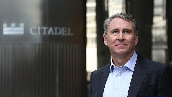 헤지펀드계의 거물인 켄 그리핀이 미국 정부의 실리콘밸리은행(SVB) 예금자 구제를 강력하게 비판하고 나섰다.