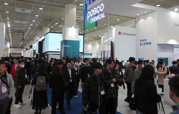 포스코케미칼과 고려아연 등도 행사에 참여해 양극재 등 소재 분야와 관련된 자사가 지닌 경쟁력을 뽐냈다. 사진=이태구 기자