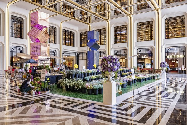 스타필드가 마스크 없는 첫 번째 봄을 맞아 ‘플라워 페스티벌’을 준비했다. 사진=신세계프라퍼티 제공