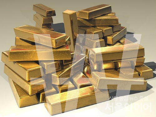 최근 잇따라 터진 미국 등 세계 각국의 은행권 불안 사태 등과 관련해 안전자산이 금이라는 인식이 강해졌다. 이에 이달들어 금 가격이 4주 연속 오르는 등 상승 랠리가 이어지고 있다. 사진=서울와이어 DB