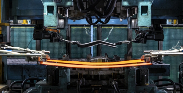 현대제철 예산 공장에서 생산 중인 자동차용 고강도 핫스탬핑 부품. 사진=현대제철 제공