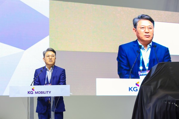 인사말 하고 있는 곽재선 KG모빌리티  회장. 사진=KG모빌리티 제공