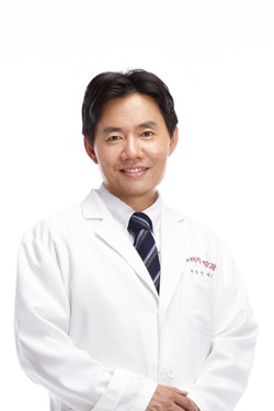 반재상 바노바기성형외과 대표원장.