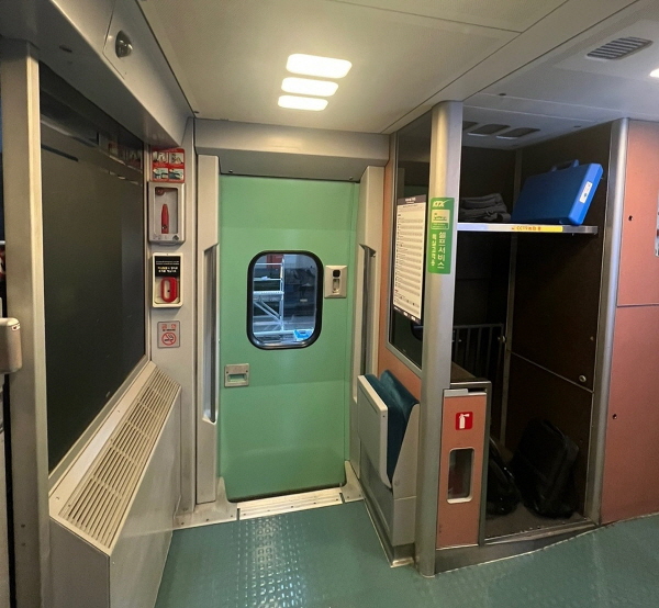 KTX 캐리어보관함 CCTV. 사진=코레일 제공