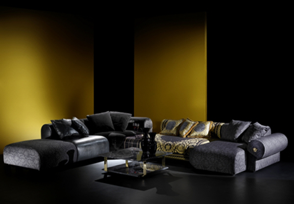 베르사체가 새로운 가구 및 액세서리 컬렉션을 선보였다. 사진=베르사체 제공