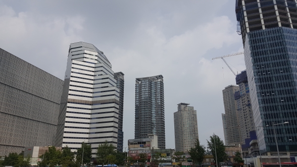 월요일인 오늘(24일)은 전국 대부분 지역에 구름이 많고 흐리겠다. 사진=서울와이어 DB