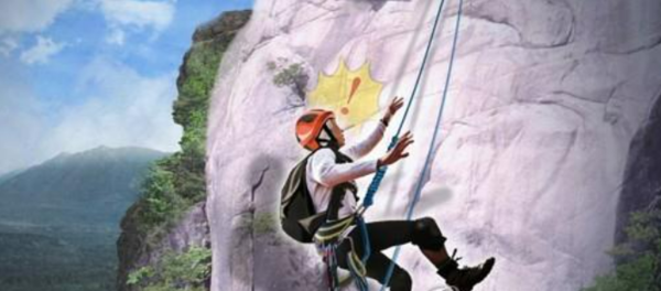 일행과 함께 설악산을 찾은 A씨는 소만물상으로 향하던 중 사고 지점에서 사진을 촬영하려다가 바위가 무너져 내리면서 추락한 것으로 알려졌다. 사진=연합뉴스