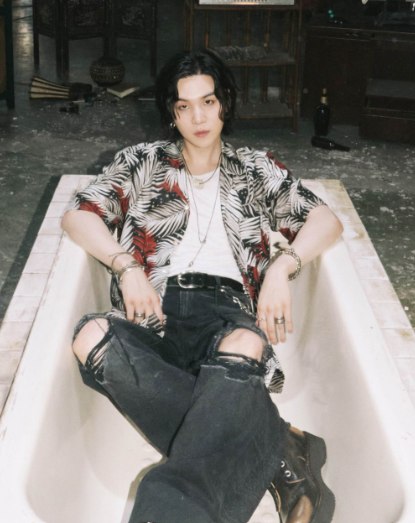 방탄소년단 슈가. 사진=하이브 홈페이지 캡처