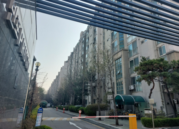 김 사장은 주택 브랜드 '포레나'를 활용한 정비사업을 확대해야 하는 과제를 풀어야 할 전망이다. 사진=반포 푸르지오아파트 조합 제공