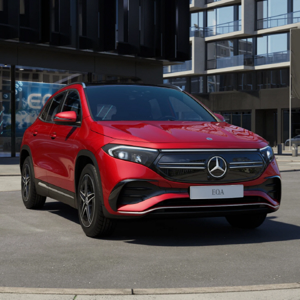 메르세데스-벤츠 코리아는 창립 20주년을 맞아 온라인 스페셜 모델로 EQA 250 AMG Line 온라인 스페셜을 20대 한정으로 판매한다고 17일 밝혔다. 사진=메르세데스-벤츠 코리아 제공