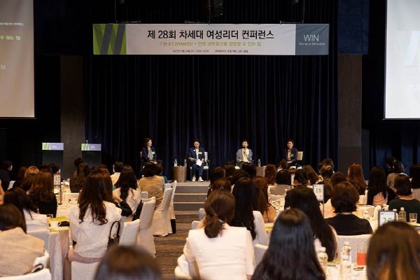 리얼토크로 선배들의 조언이 이어졌다. 사진=WIN 제공