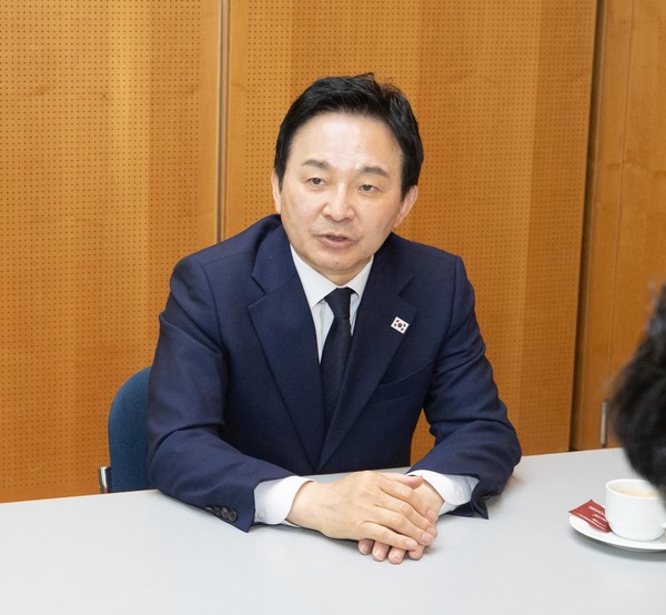 원희룡 국토교통부 장관이 26일(현지시간) 독일 베를린 현지 특파원들과 가진 간담회에서 국내 집값 등에 대해서 언급했다. 사진=국토부 제공