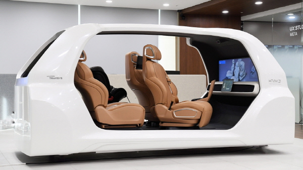 현대차그룹이 지난해 9월 PBV용 인테리어 비전 및 미래 UX 기술을 발표했다. 사진=현대자그룹 제공