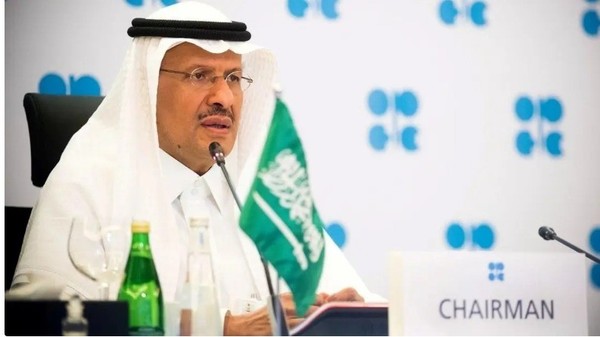 사우디아라비아의 압둘아지즈 빈살만 에너지부 장관이 국제유가 부양을 위해 필요한 모든 조치를 하겠다고 공언했다 (사진, 알아라비아방송 홈페이지서서 갈무리)