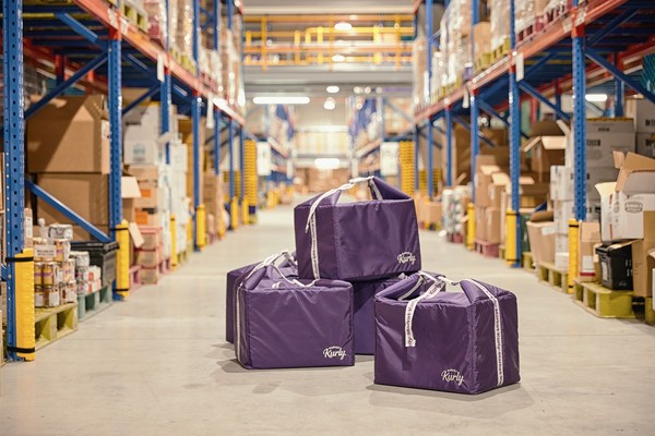 컬리가 기업공개(IPO) 계획을 무기한으로 연기하면서 주력인 신선식품사업외에도 뷰티·패션 등 새로운 시도를 이어가고 있다. 사진=마켓컬리 제공