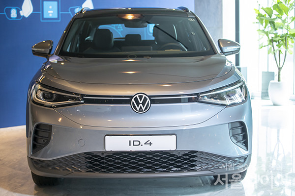 폭스바겐의 첫 순수 전기 스포츠유틸리티차량(SUV) 'ID.4'. 사진=서울와이어DB