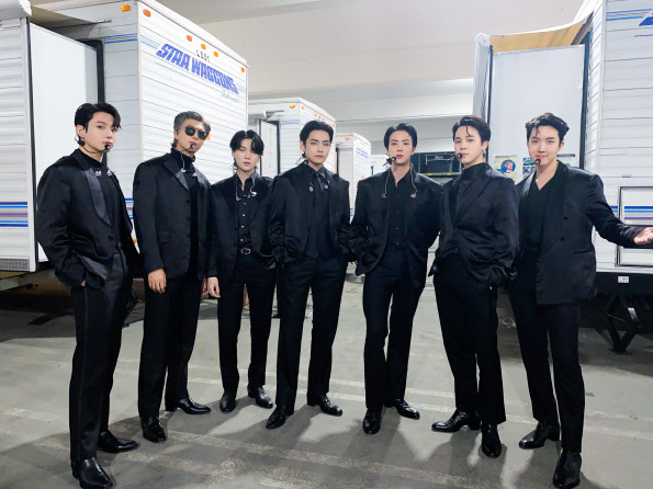 BTS가 각자 개인활동에서도 인기를 끌며 음원시장에서 세계적으로 주목받고 있다. 사진=하이브 제공