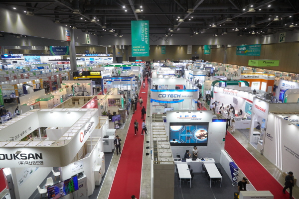 킨텍스 제1전시장 3홀에서 열리는 K-BATTERY SHOW 2023의 부스 사진. 사진=K-BATTERY SHOW제공