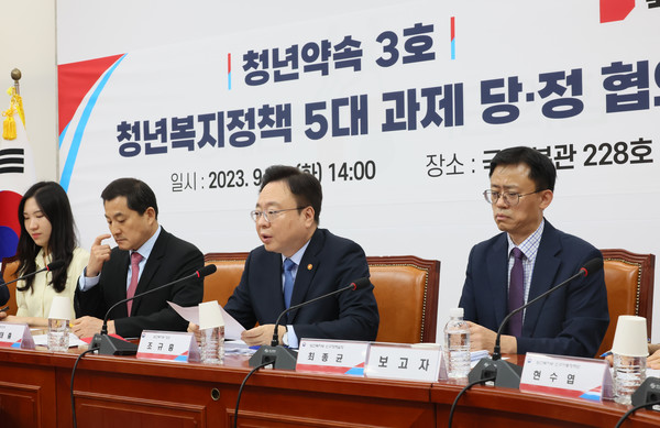 조규홍 보건복지부 장관이 19일 국회에서 열린 청년복지정책 5대 과제 당·정 협의회에서 발언하고 있다. 사진=연합뉴스 제공