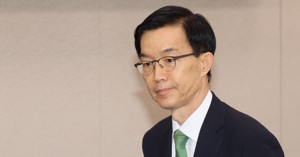 20일 공식 취임한 방문규 신임 산업통상자원부 장관이 최근 국내 수출 침체와 직면한 에너지 위기 문제 해소 방안에 대해서 "현장 목소리를 경청해 적기에 정책 수단에 반영하겠다"고 말했다. 사진=연합뉴스