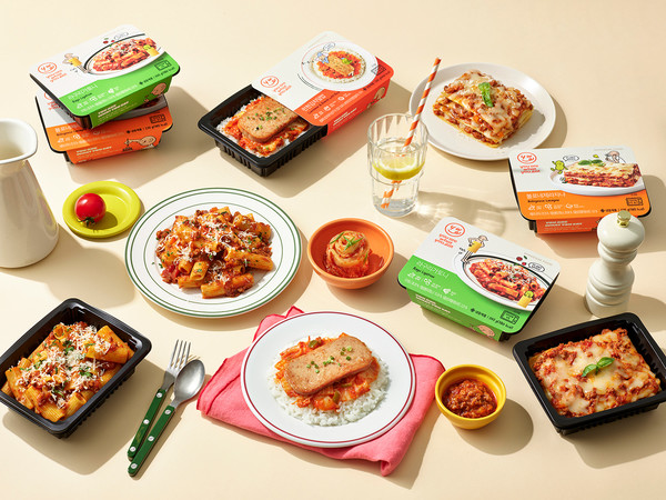 신세계푸드가 식품 경쟁력 강화를 위해 식물성 대안식 브랜드 ‘유아왓유잇’을 론칭했다. 사진=신세계푸드 제공