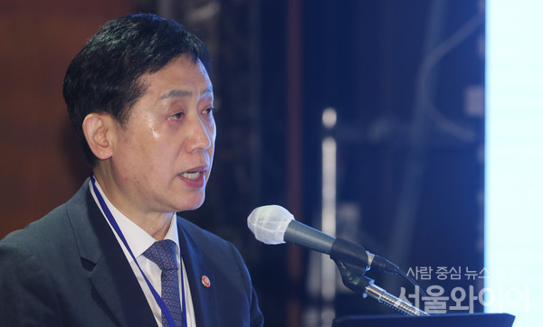 3일 오전 김주현 금융위원장이 일본 도쿄에서 쿠리타 테루히사 일본 금융청장과 만남을 가졌다. 사진=서울와이어DB