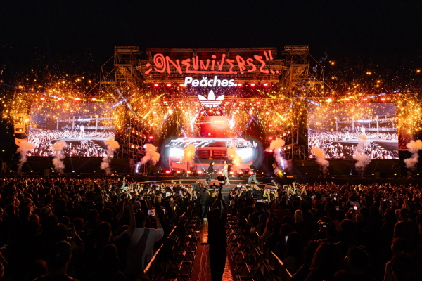 피치스가 주최한 지난 7~8일 성수동 구 삼표 레미콘 부지에서 뮤직 페스티벌을 성황리에 열었다. 사진=피치스 제공