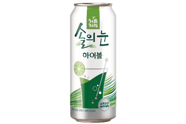 롯데칠성음료가 소주 베이스 하이볼 즉석음용음료(RTD) 주류 ‘처음처럼X솔의눈’을 출시한다. 사진=롯데칠성음료 제공