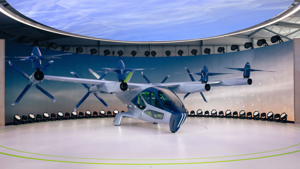 현대자동차그룹의 미래항공모빌리티(AAM) 법인 슈퍼널이 미국 라스베이거스에서 막을 올린 CES 2024에서 차세대 AMM 기체 S-A2 실물 모형을 처음으로 선보였다. 사진=현대차그룹 제공