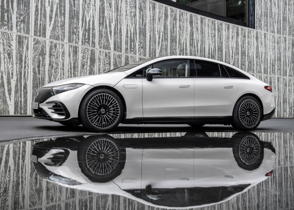 EQS는 공기저항 계수가 매우 낮은 0.20cd를 기록했다. 유선형 차체 덕분이다. 사진=메르세데스-벤츠