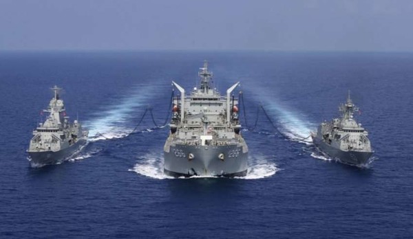호주가 향후 10년간 해군력 증강에 350억 달러를 투입하기로 했다. (사진은 호주 해군 함대) 