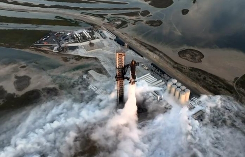 미국 우주기업 스페이스X가 한국시간으로 14일 달·화성 탐사 우주선 ‘스타십’(Starship)의 세 번째 지구궤도 시험비행을 위한 발사를 계획했다. 사진=연합뉴스 