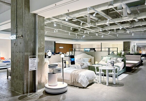 시몬스 ‘N32 아이파크몰 용산점‘ 내부 전경. 사진=시몬스 제공