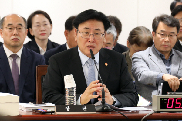 유상임 과기정통부 장관이 국감에 출석해 답변하고 있다. 사진=연합뉴스