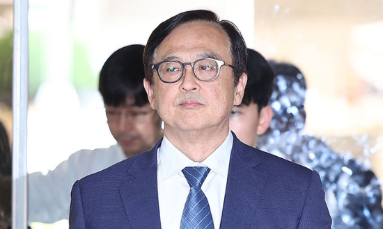 안승호 삼성전자 전 IP센터장(부사장)이 법원에 출석하고 있다. 사진=연합뉴스