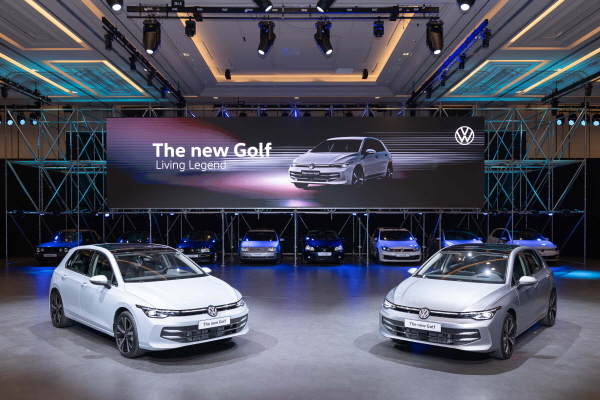 신형 골프가 전시돼 있다. 사진=폭스바겐 코리아 제공