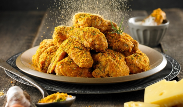 ‘뿌링클’이 누적 판매량 1억3000만개를 돌파했다. 사진=bhc 제공