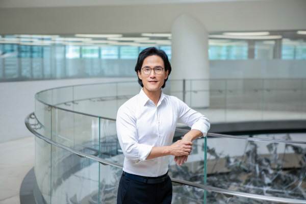 조현범 한국앤컴퍼니그룹 회장. 사진=한국앤컴퍼니 제공