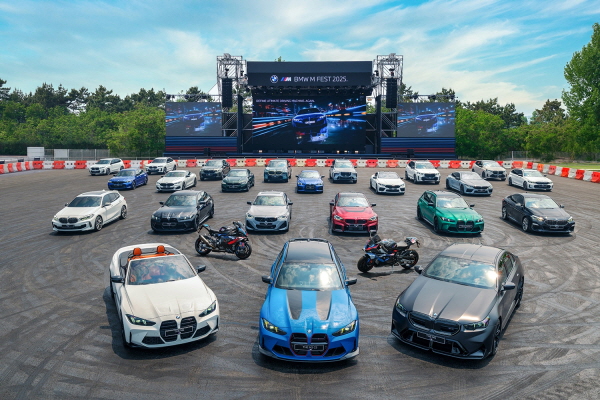 BMW M 모델들이 'BMW M FEST 2025'에서 도열했다. 사진=BMW코리아 제공