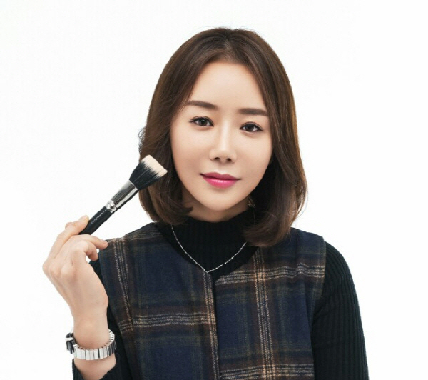 스타강사 임지연, 봄 시즌 결혼식 혼주 위한 메이크업 스타일은?